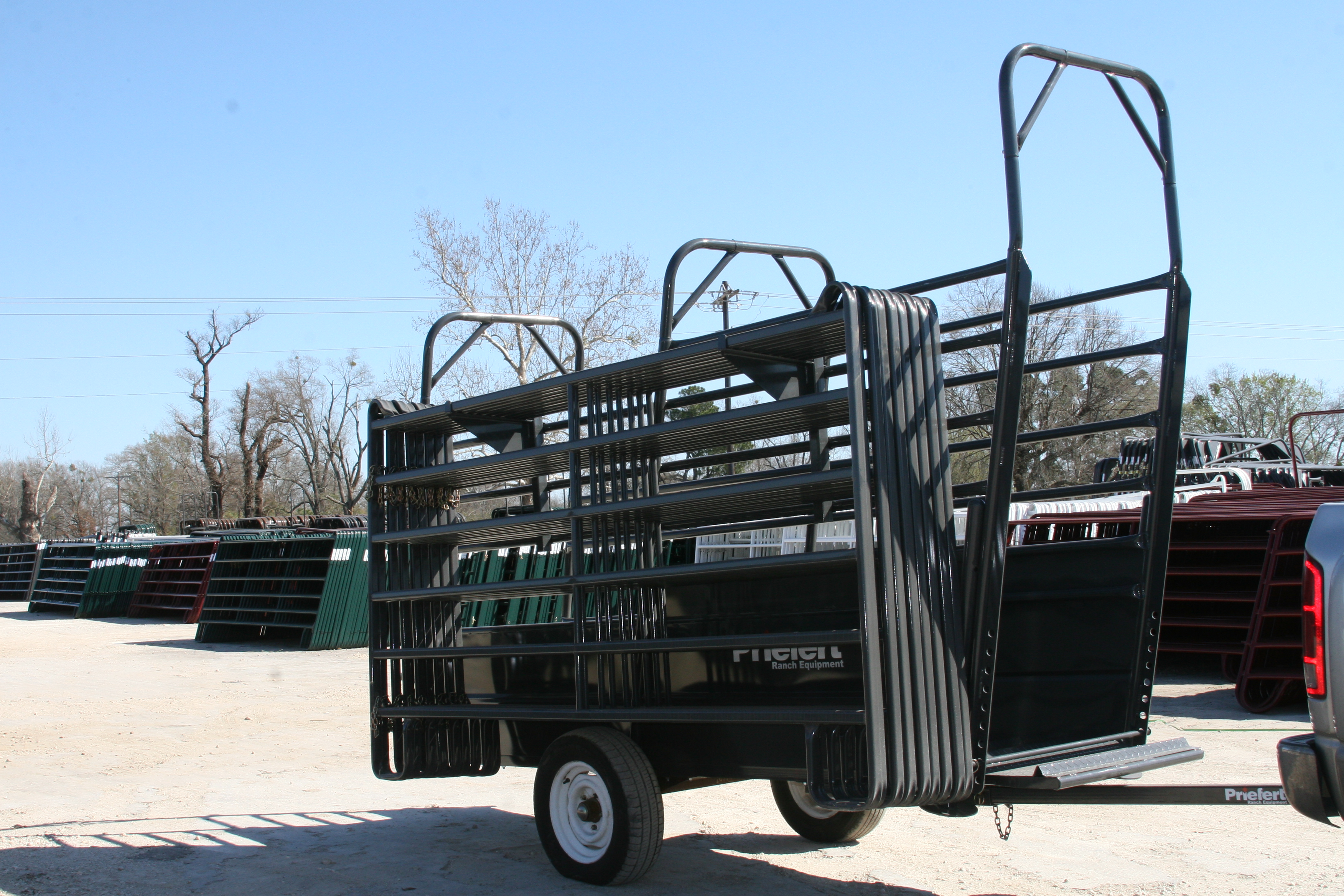 Priefert Load Chute PLC12 25.JPG